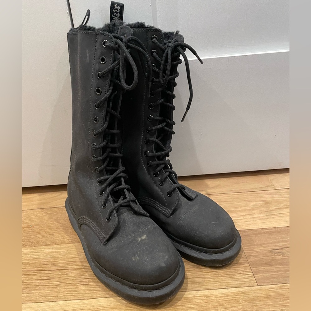 Dr. Martens Black Mid Calf Furry Winter Boots Heavy Duty Doc Martens